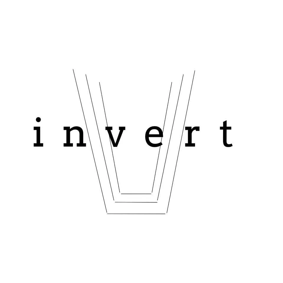 Invert Container