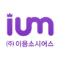 IUM SOCIUS logo