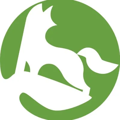 Wolfpack Packaging logo