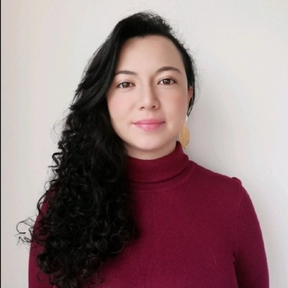 A. Carolina Torres V.