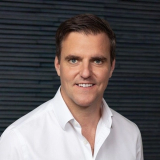 Alexander Low
