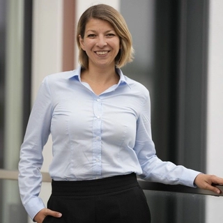 Alexandra Varadjakova