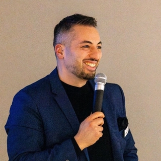 Ali Resa Rothbauer