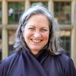 Amanda Regan