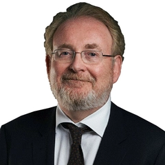 Andrew Browne