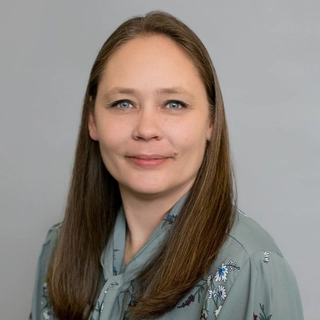 Angela Cummings