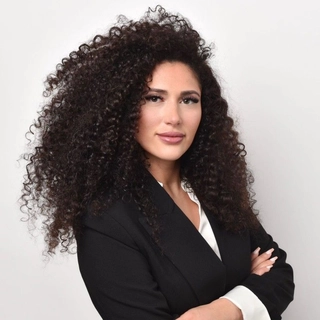 Anita Nateghi Sabet