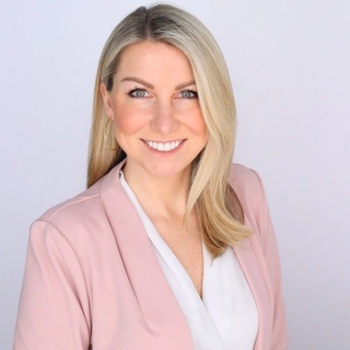 Anna Brand