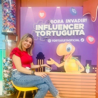Carina de Oliveira Almeida