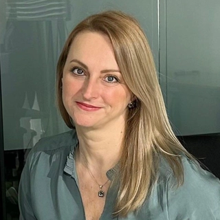 Carmen Bindas