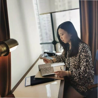 Cat Yifan Zhang