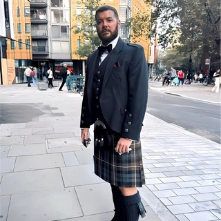 Ceng Fiet J. Ben Brown