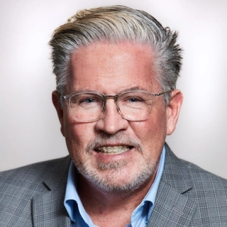 Christopher Bensinger