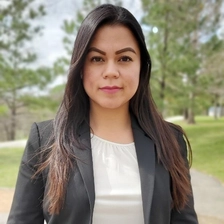 Claudia Linares