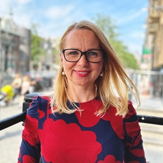 Cristina Dragomirescu