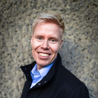 Daniel Hall