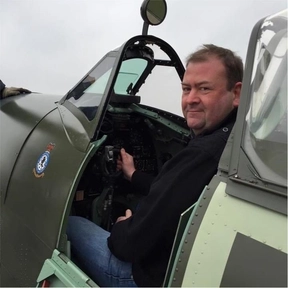 David 大衛 Mead 米德