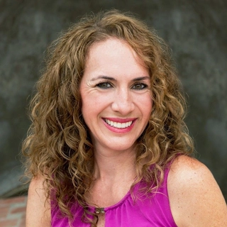 Deanie Marin Lucchesi