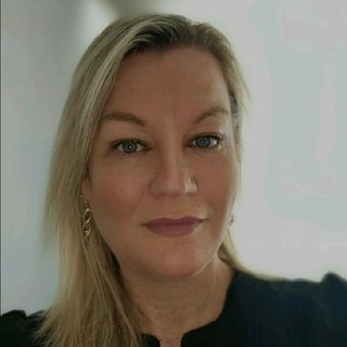 Debbie Connolly