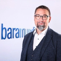 Dirk Mueller