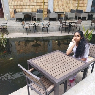 Divya V