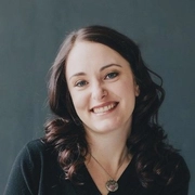 Donna Eshraghi