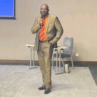 Dr Abouzeidi Ousmane