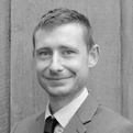 Dr. Andrew GROSS
