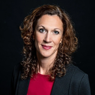 Dr. Caroline Löffler