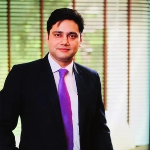 Dr Dharmender Kumar