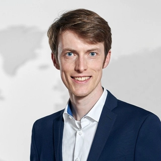 Dr. Henrik Harms