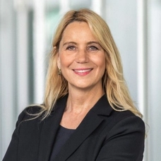 Dr. Isabella-Afra Holst