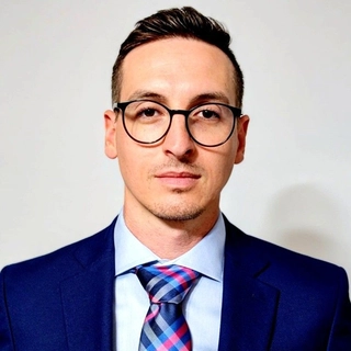 Dr. Jhonattan Gutjahr