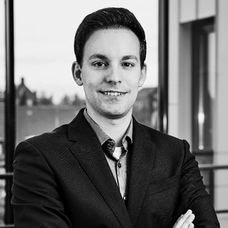 Dr. Michael Reichenbacher