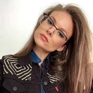 Elisabeth G.