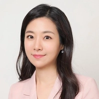 Ellie Eonjung Lee