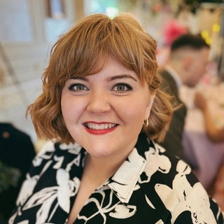Emily L McDonald