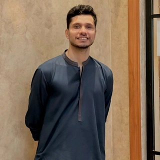 Emmad Khan