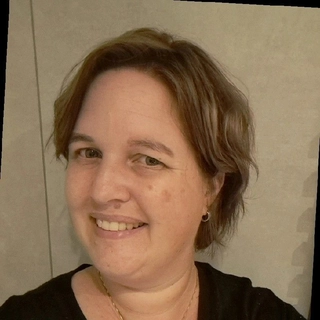 Ester de Bruijn - Vd Burgt