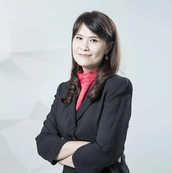 Eva Chen