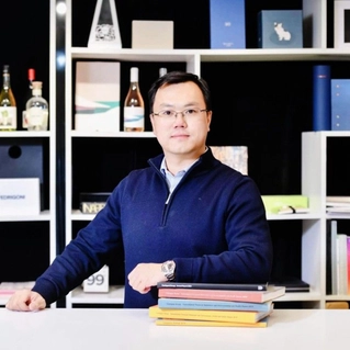 Feng Yang