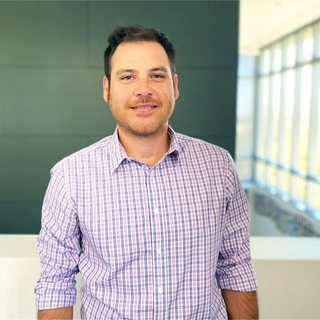 Fernando Miramontes III, Pe