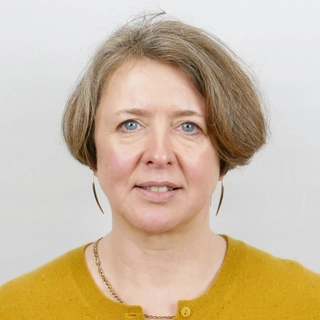 Fiona MacRae