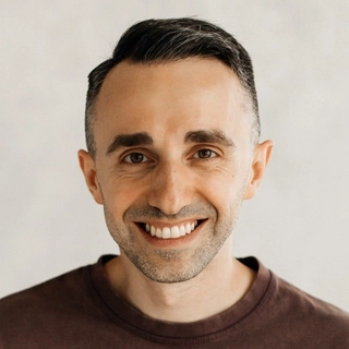👾 George Markosian