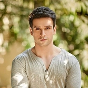 Girish Taurani