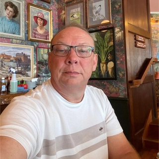 Glenn Hurst McIps Chartered