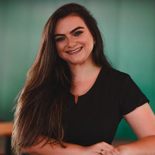 Grazi Britto Navarro