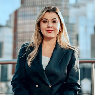 Hümeyra Er Chapman