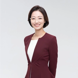 HANA YI