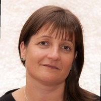 Henriett Kanicsár Dr.